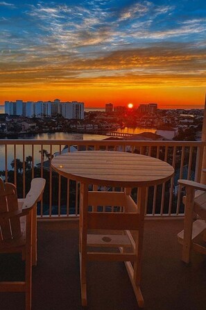 Condo, 3 Bedrooms | Outdoor dining