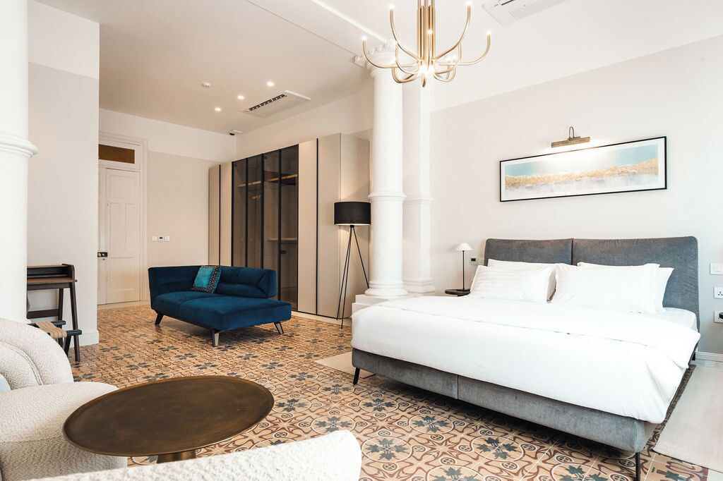 3 habitaciones, tabla de planchar con plancha y wifi gratis 
