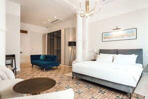 3 chambres, fer et planche à repasser, accès au Wi-Fi (inclus)