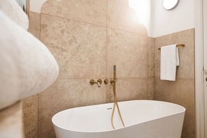 Hair dryer, towels - Flagship top-floor heritage apartment with sea views, elegant interiors and premium family comfort in Balluta Bay, St Julian’s. (St. Julian's)