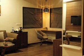 Exterior - The Platinum Boutique Inn Hotel (Hyderabad)