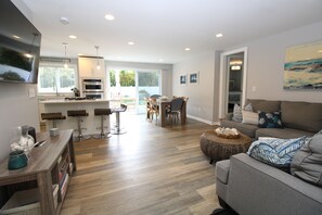 Smart TV - Private Association Beach Access, NEW to rentals (2418) (Dennisport)