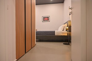 Caja de seguridad en la habitación y sistema de insonorización 