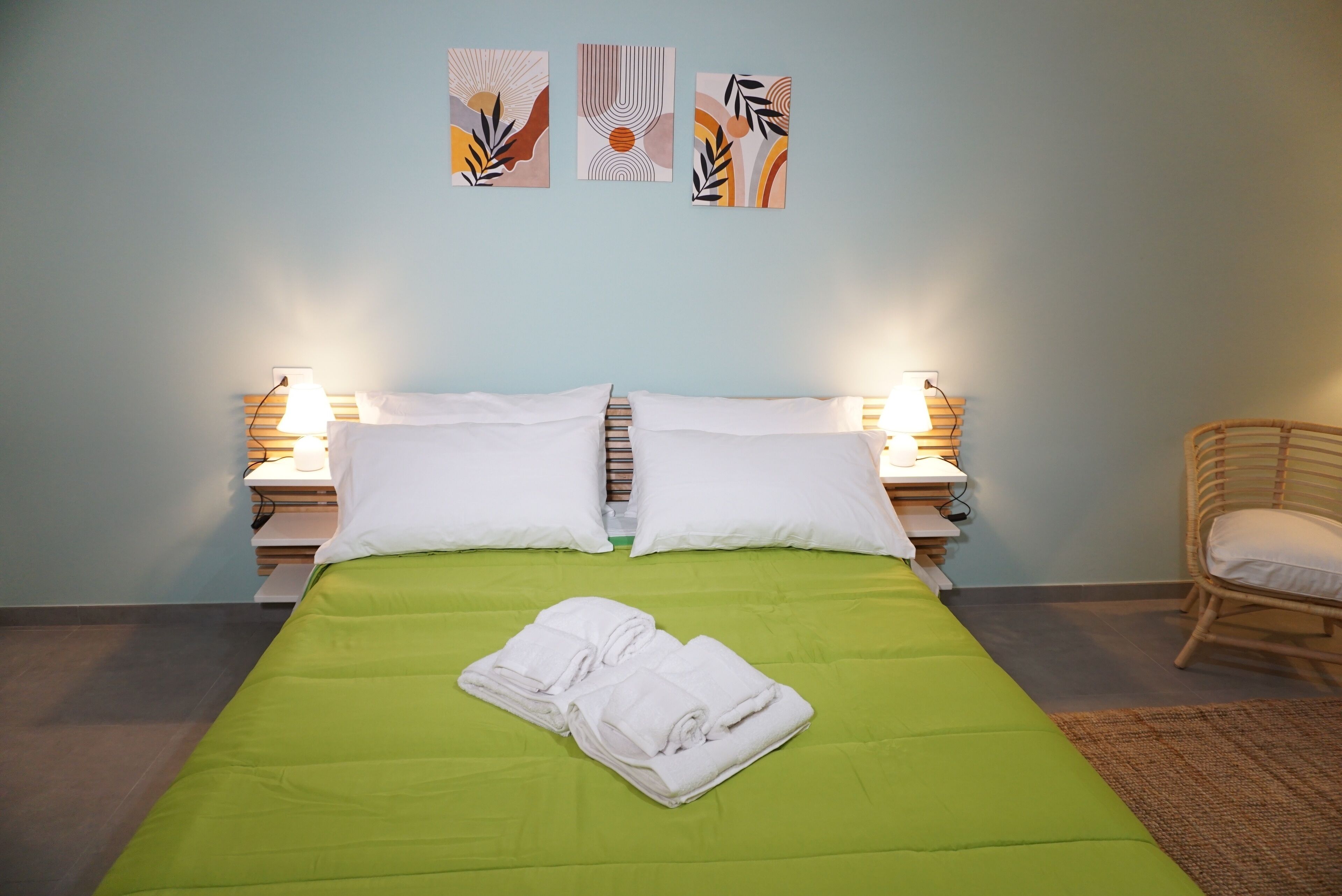 Economy trippelrum | Värdeförvaringsskåp på rummet, ljudisolering och gratis wi-fi