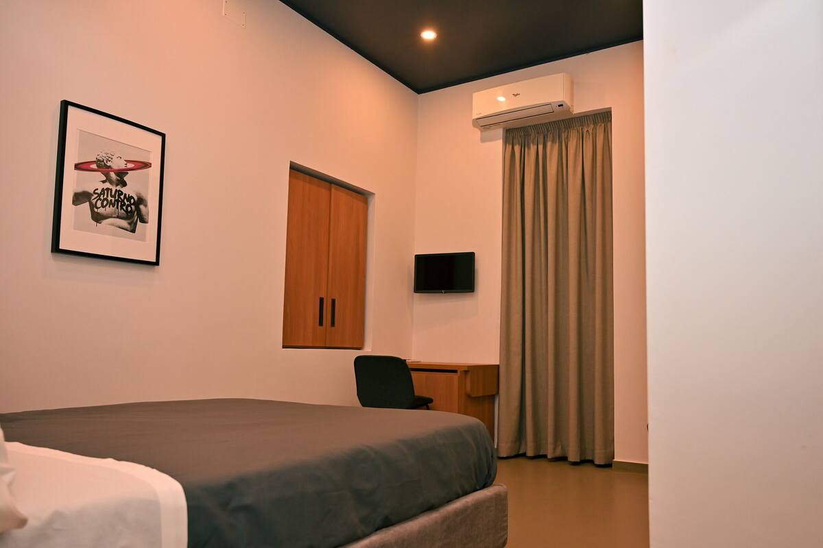 Classic Double or Twin Room, Balcony | In-room safe, soundproofing, free WiFi