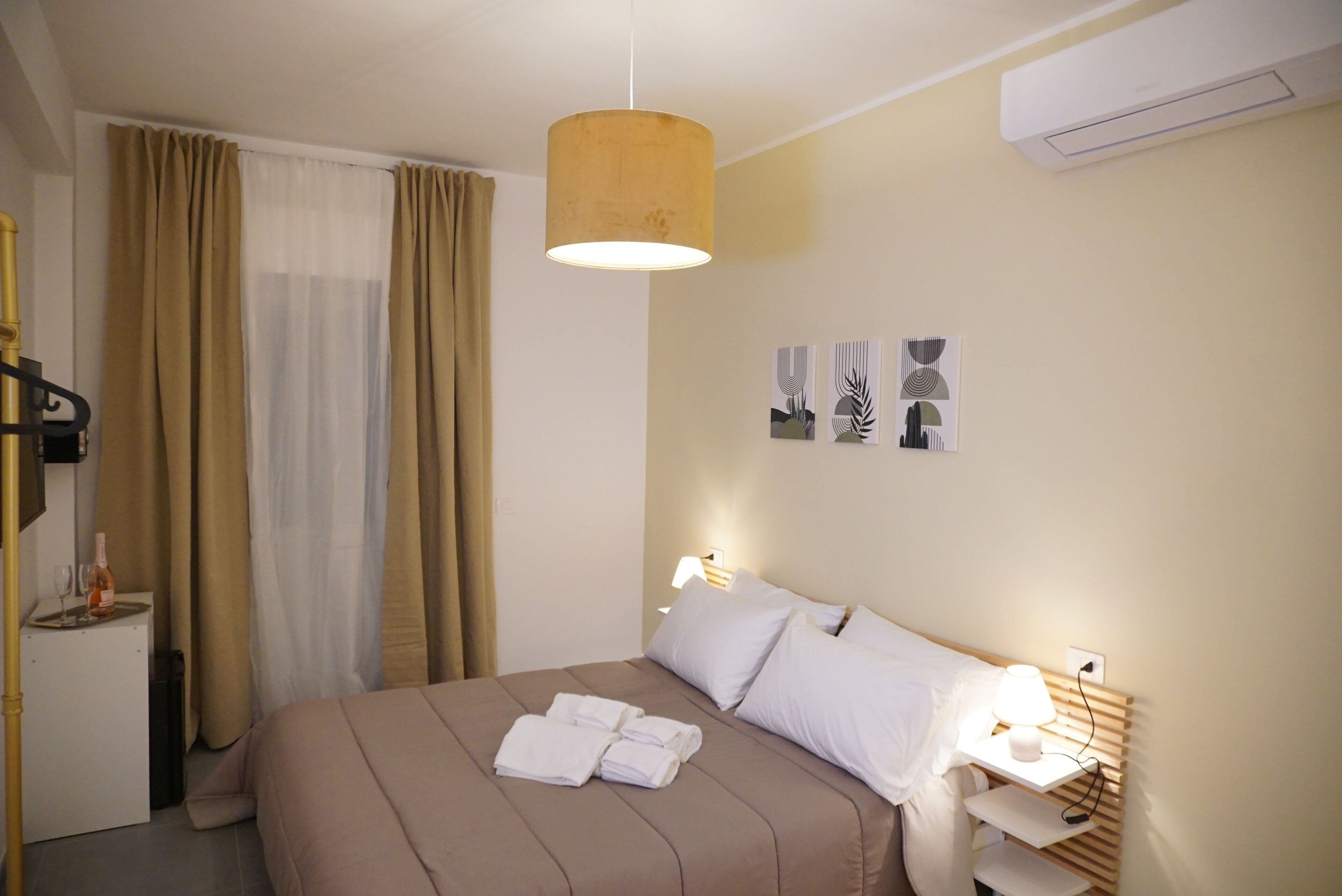 Värdeförvaringsskåp på rummet, ljudisolering och gratis wi-fi