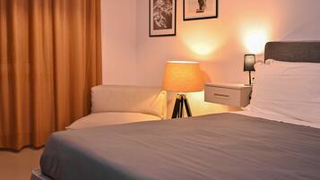 In-room safe, desk, soundproofing, free WiFi