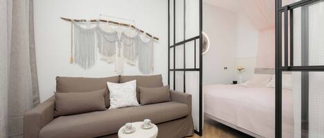 1 bedroom, iron/ironing board, travel cot, WiFi