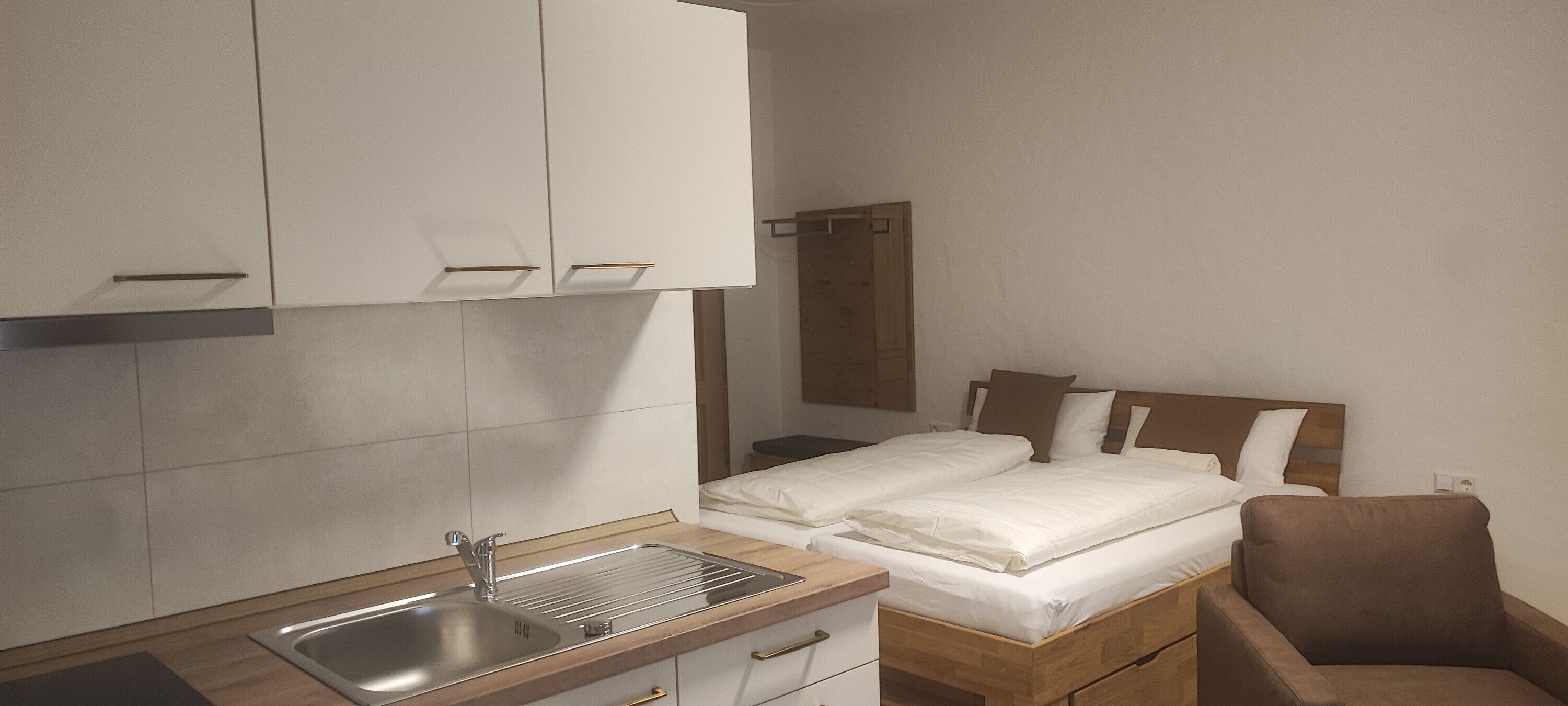 1 bedroom, WiFi, bed sheets, wheelchair access