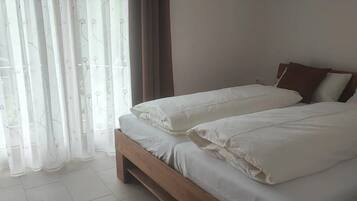 1 bedroom, WiFi, bed sheets, wheelchair access