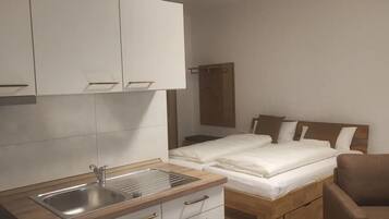 1 bedroom, WiFi, bed sheets, wheelchair access