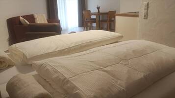 1 bedroom, WiFi, bed sheets, wheelchair access