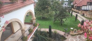 Property grounds - Apartment in A Hotel 'Einhorn' with Mountain View, Shared Terrace and Wi-Fi (Schwäbisch Gmünd)