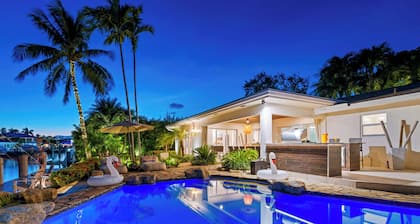 Waters Edge Luxury - Walk or bike to the Beach