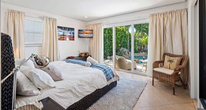 Waters Edge Luxury - Walk or bike to the Beach