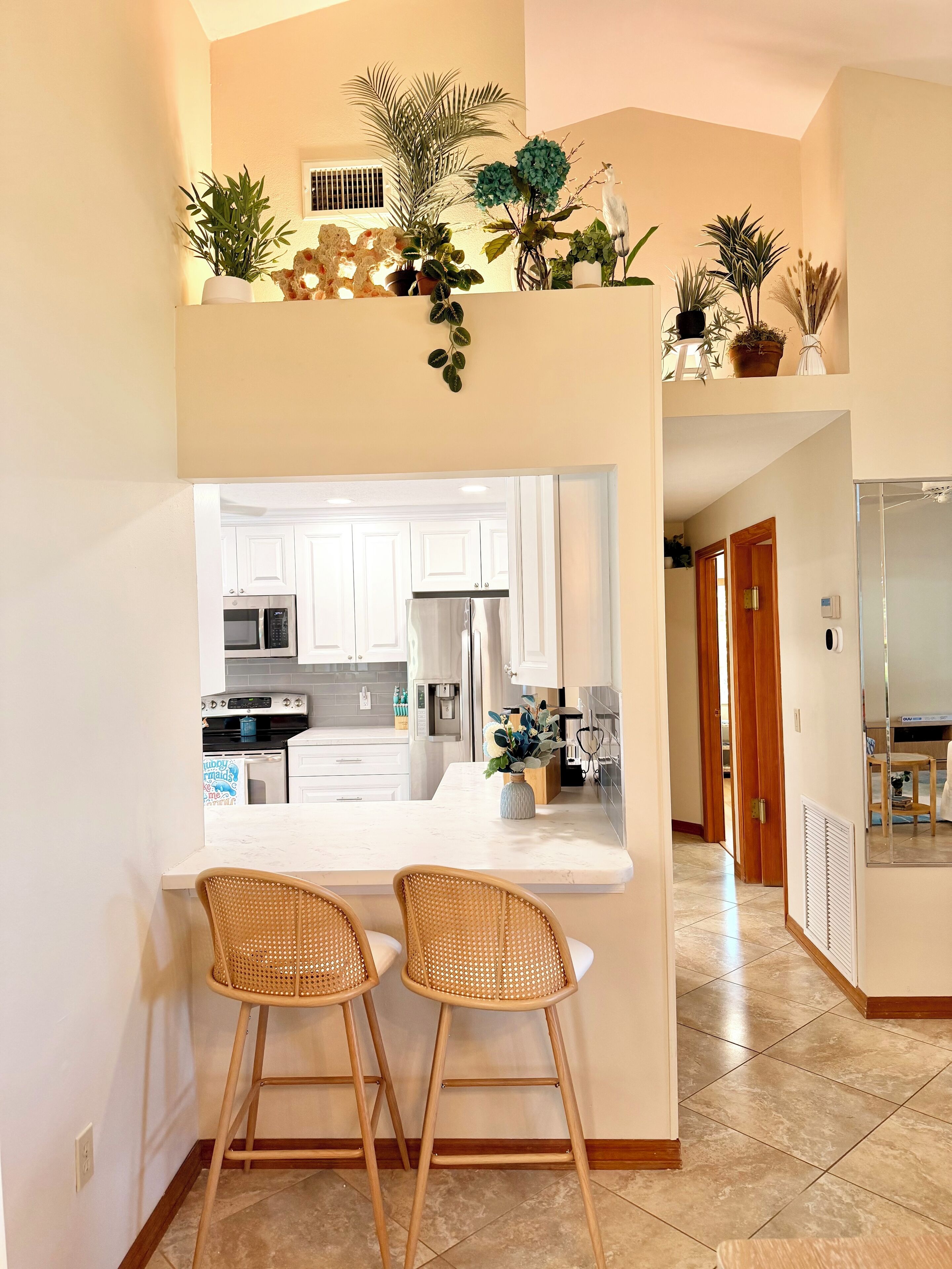 Kylskåp, mikrovågsugn, ugn och spishäll