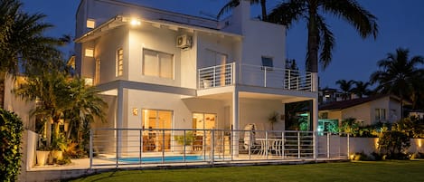 Front of property - evening/night