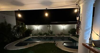 Tranquil 2-bedroom house in Private area San Blas La Libertad with AC, pool