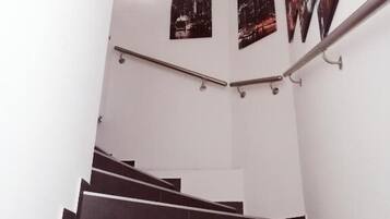 Pasillos con barandal