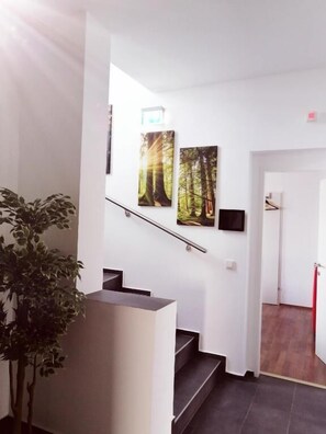 مدخل المنشأة