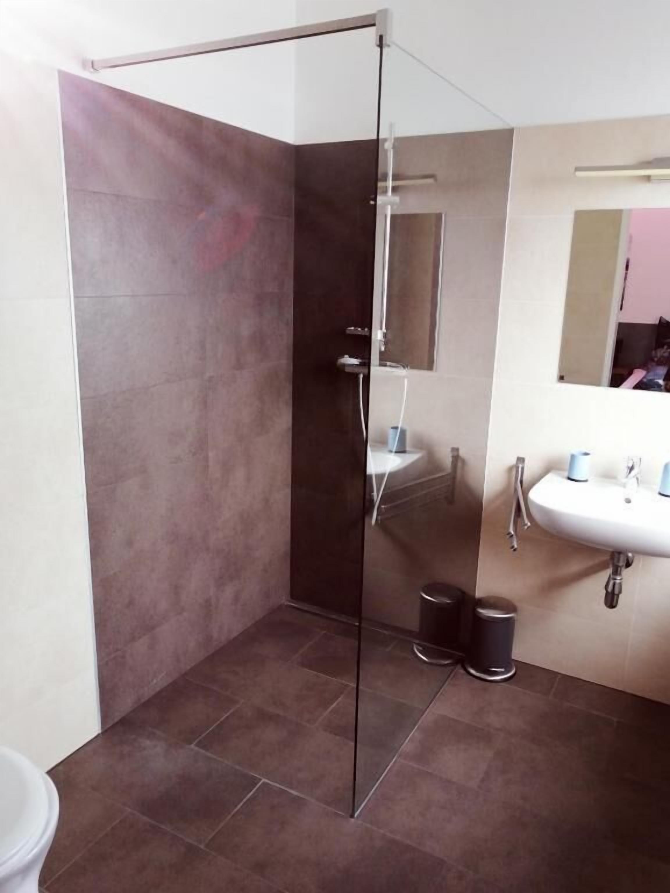 Double Room | Bathroom | Shower, hair dryer, towels, soap