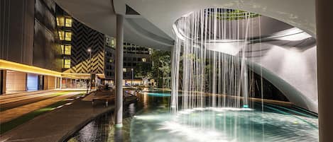 Studio, accessible aux personnes à mobilité réduite, vue ville | Piscine