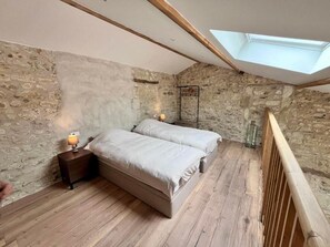 Comfort Room, Garden View | Free WiFi