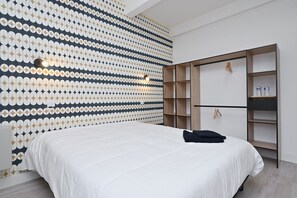 1 bedroom, WiFi, bed sheets - Room 'Chambre 7' with Shared Terrace, Wi-Fi and Air Conditioning (Salies-du-Salat)