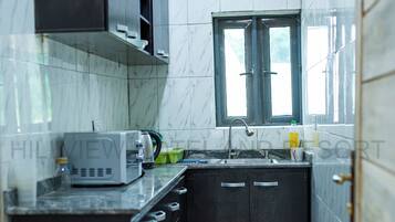 Family Apartment, Balcony | Desk, laptop workspace, soundproofing, free WiFi