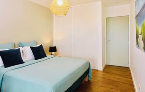 Bügeleisen/Bügelbrett, WLAN, Bettwäsche