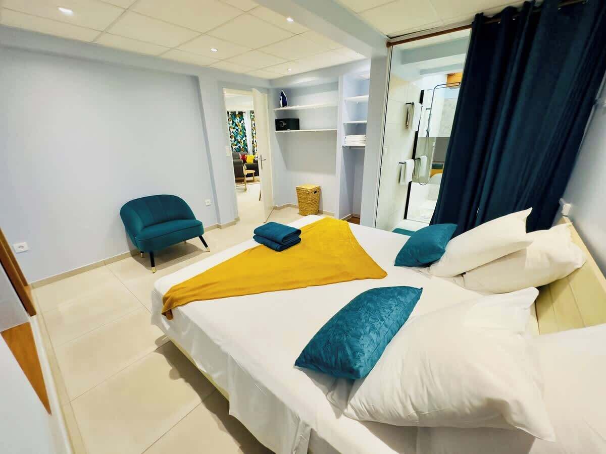 2 bedrooms, iron/ironing board, travel crib, WiFi
