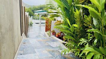 Enceinte de lâhĂ©bergement