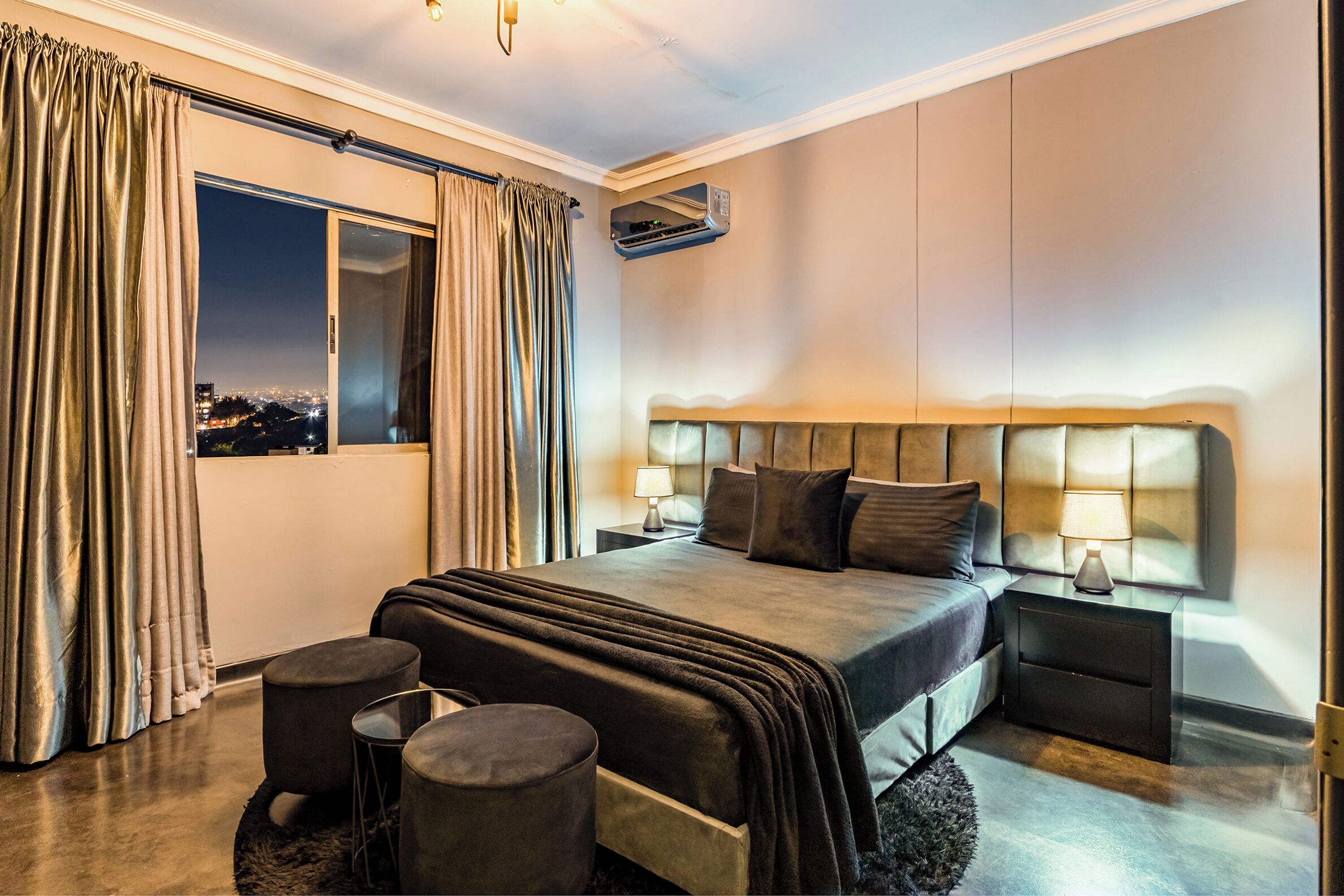 Exclusive Apartment, 2 Bedrooms, City View, Industrial. | In-room safe, blackout curtains, iron/ironing board, free WiFi