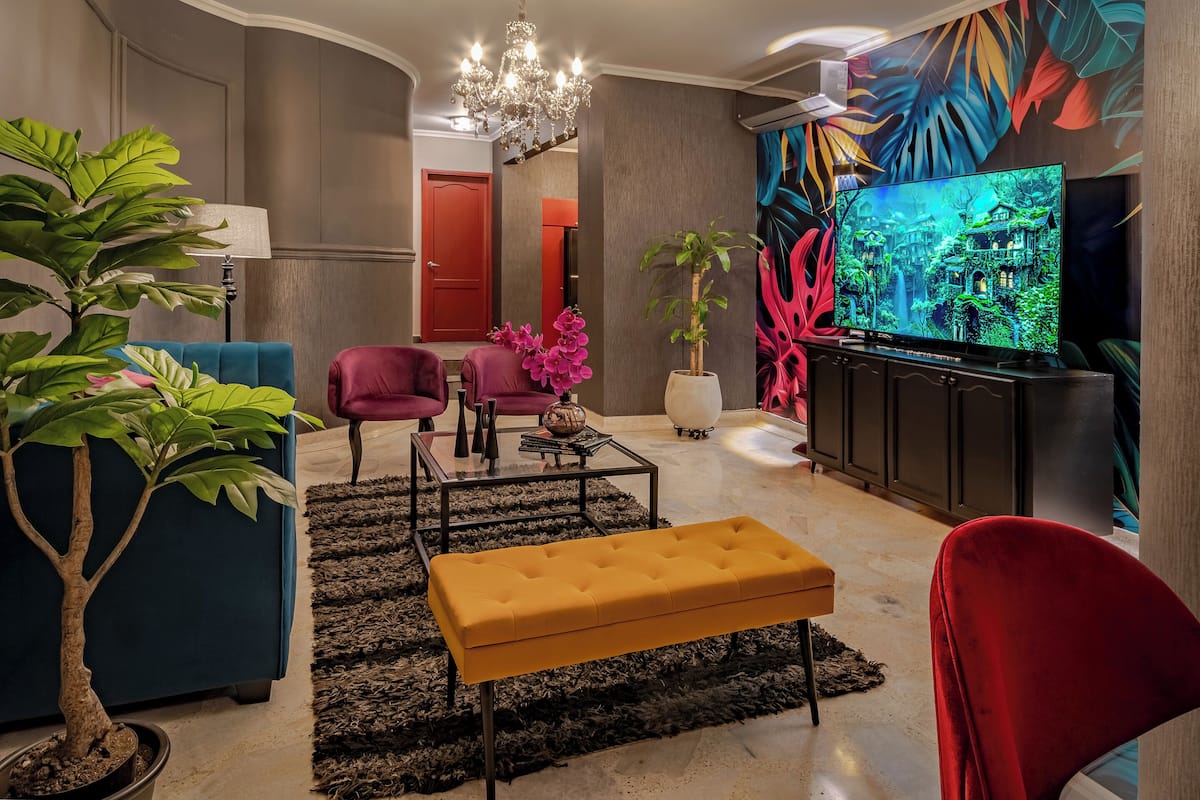 Comfort Apartment, 3 Bedrooms, Hot Tub, City View | Living area | 50-inch Smart TV with digital channels, Netflix, streaming services