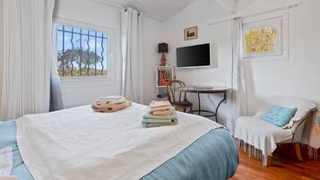 2 chambres, fer et planche Ă repasser, Wi-Fi, draps fournis