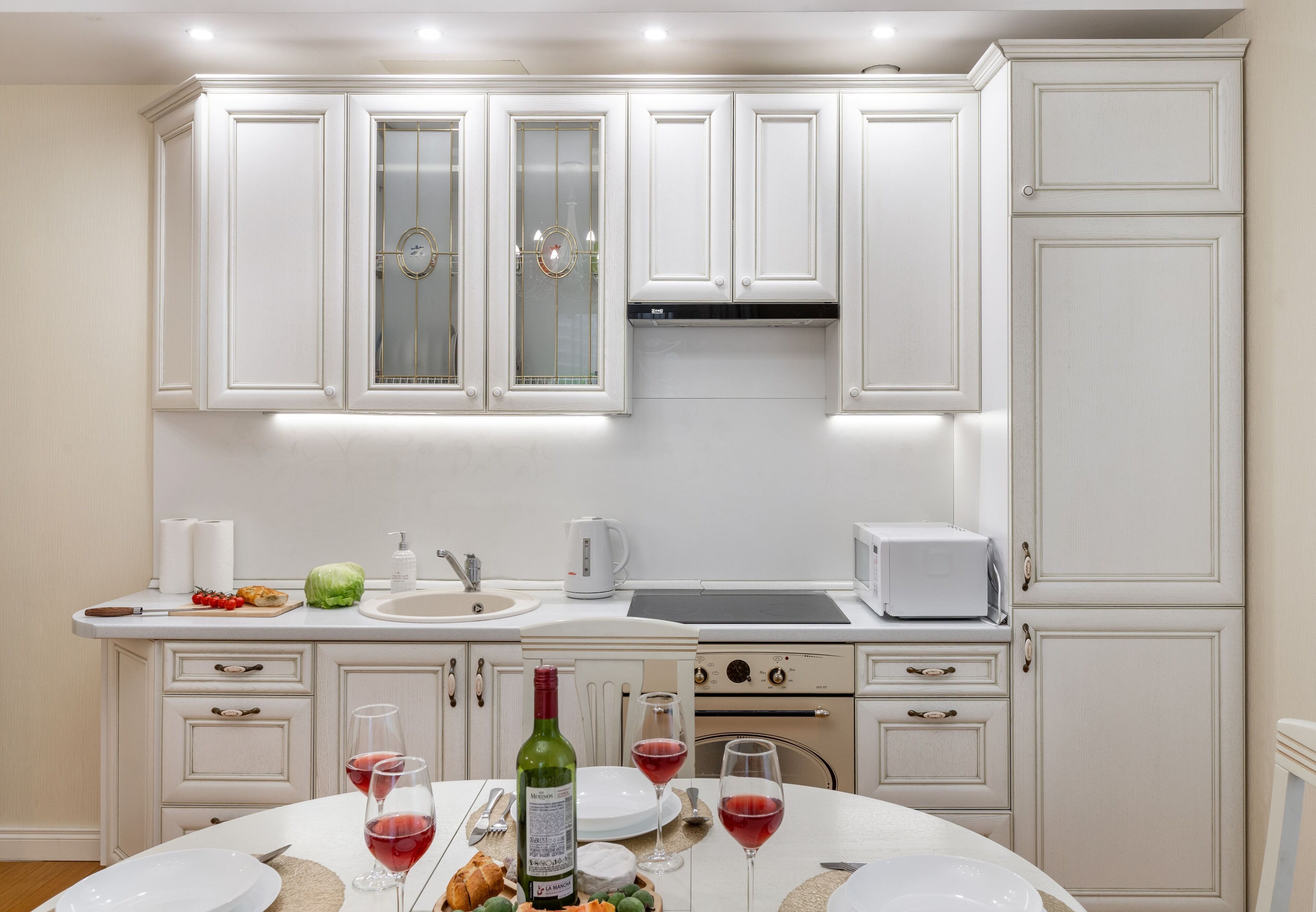 Comfort Apartment | Private kitchen | Electric kettle