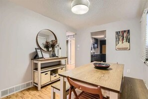 Dining - The Dream-Like Garden Oasis in Sloan's Lake (Wheat Ridge)