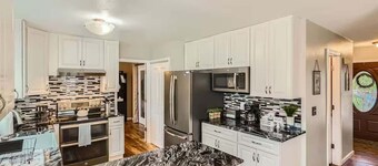 Pet + Family Friendly | Office | 30 Day | Longmont