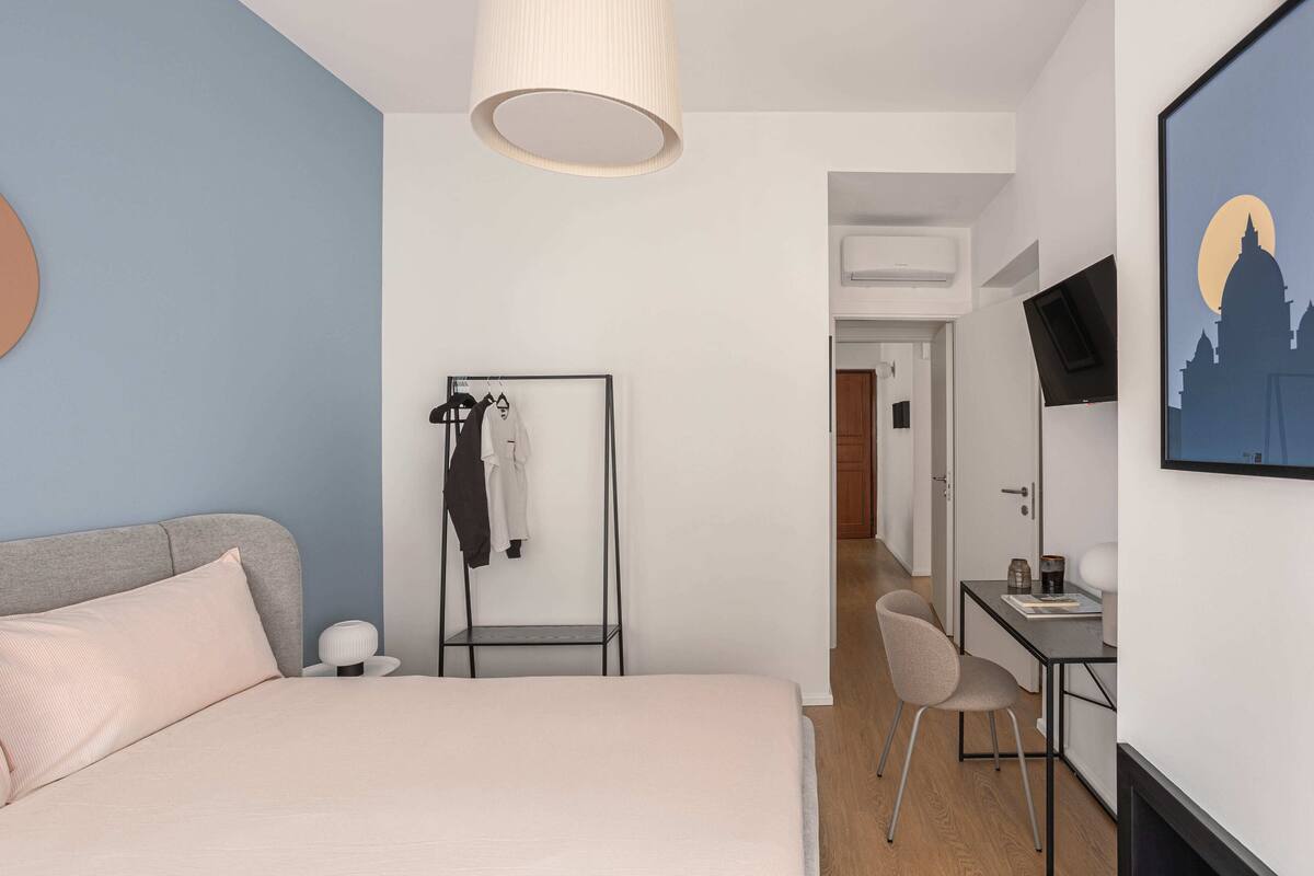 Zaffiro Room | 办公桌、婴儿床、免费 WiFi、床单
