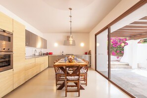 Fridge, microwave, dishwasher, toaster