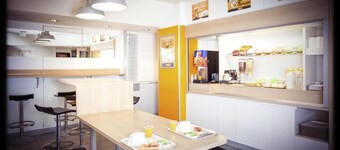 UNISOTEL EX HOTEL F1