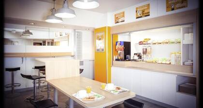 UNISOTEL EX HOTEL F1