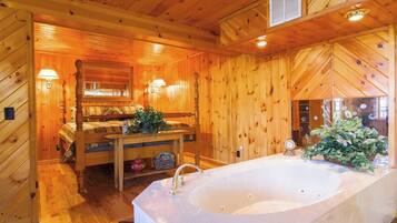 1 chambre, fer et planche Ă repasser, Wi-Fi gratuit, draps fournis