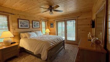 4 bedrooms, iron/ironing board, travel crib, WiFi