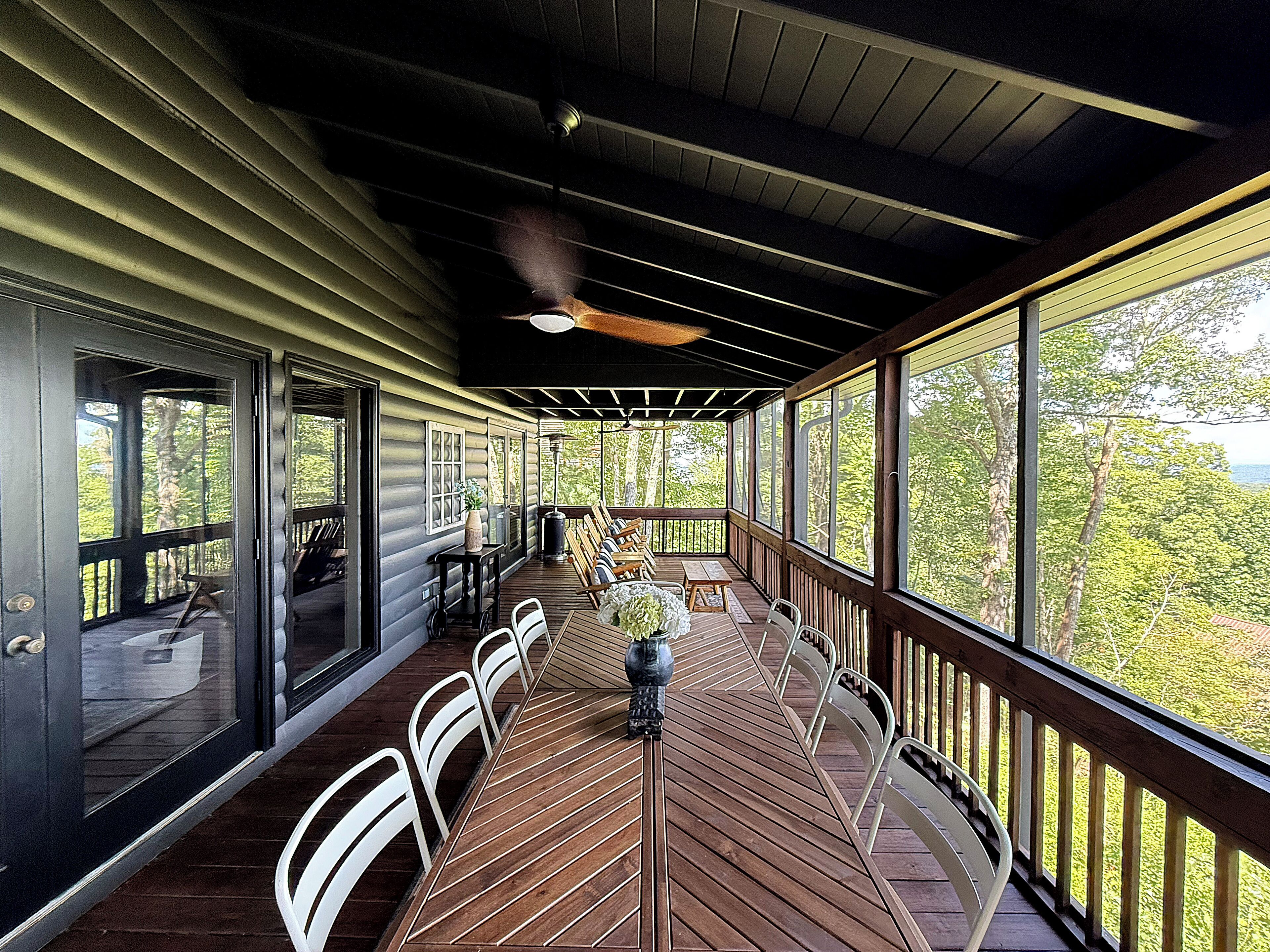 تناول الطعام بالخارج