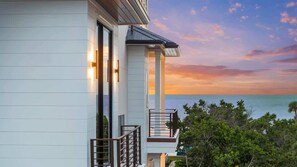 Property grounds - Over The Top - Gulf Views, Waterslide, Movie Room/Sports Ct (Siesta Key)