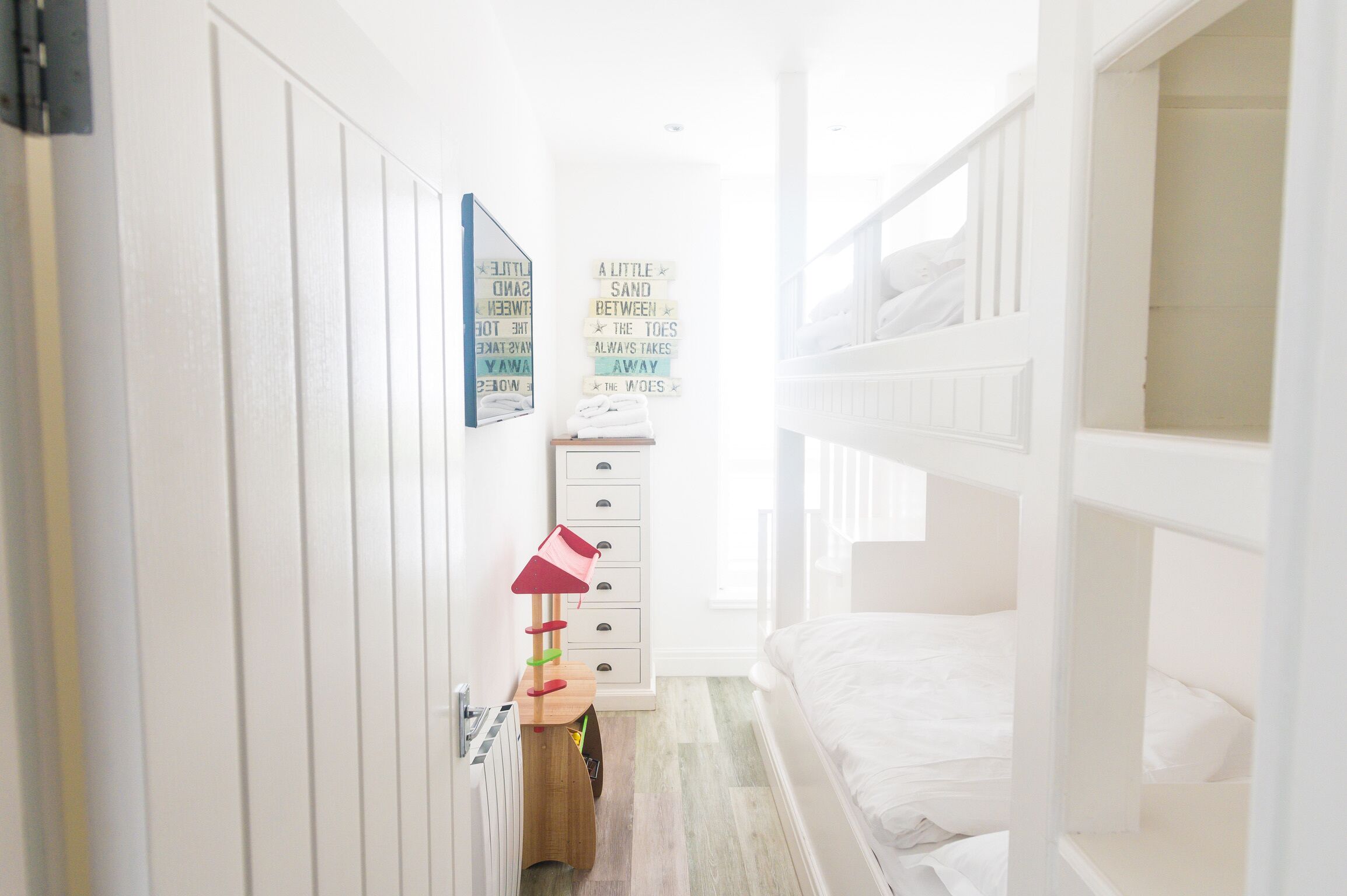 Luksushuoneisto, merinäköala | Egyptinpuuvillaiset lakanat, ylelliset vuodevaatteet