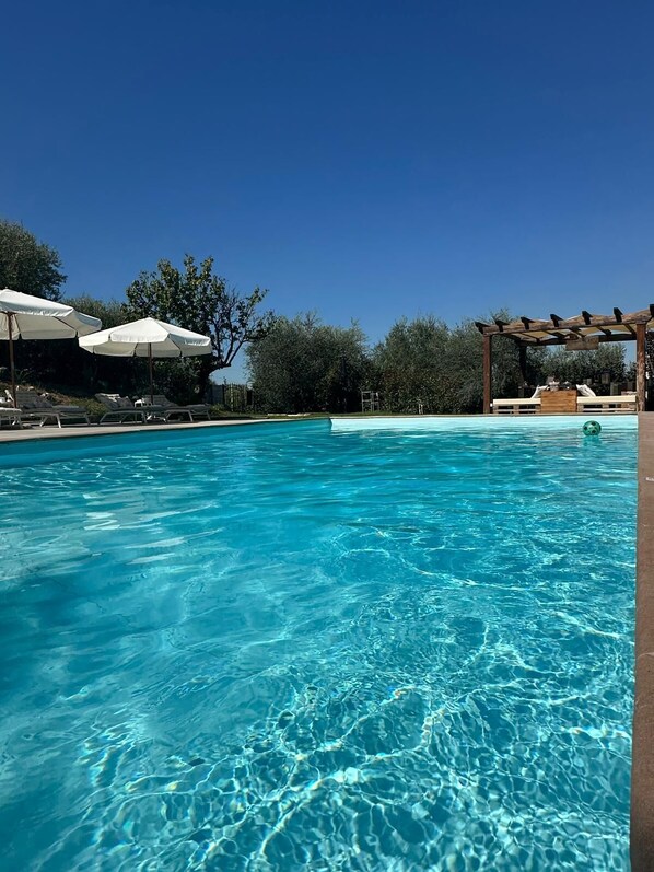 Seasonal outdoor pool - casaldipeppe B&B (Lorenzana)