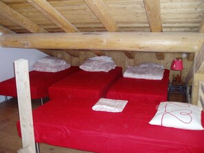 3 Schlafzimmer, Bügeleisen/Bügelbrett, Reisekinderbett, Bettwäsche