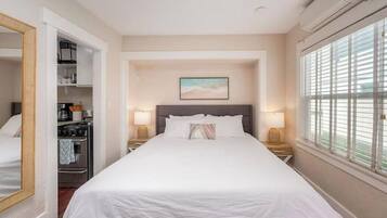 1 bedroom, internet, bed sheets